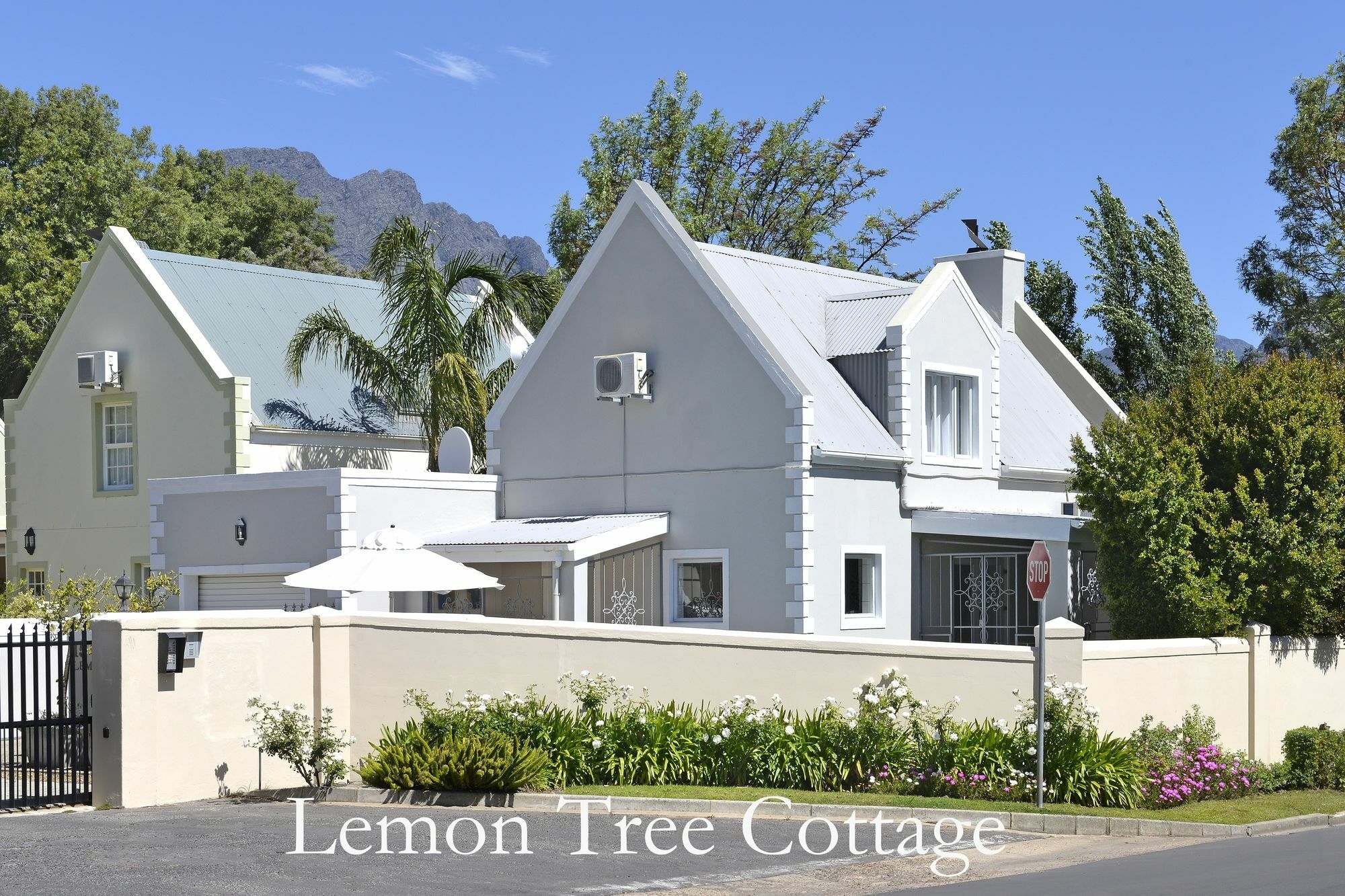 Lemon Tree Cottage Self Catering Франшхоек Екстериор снимка